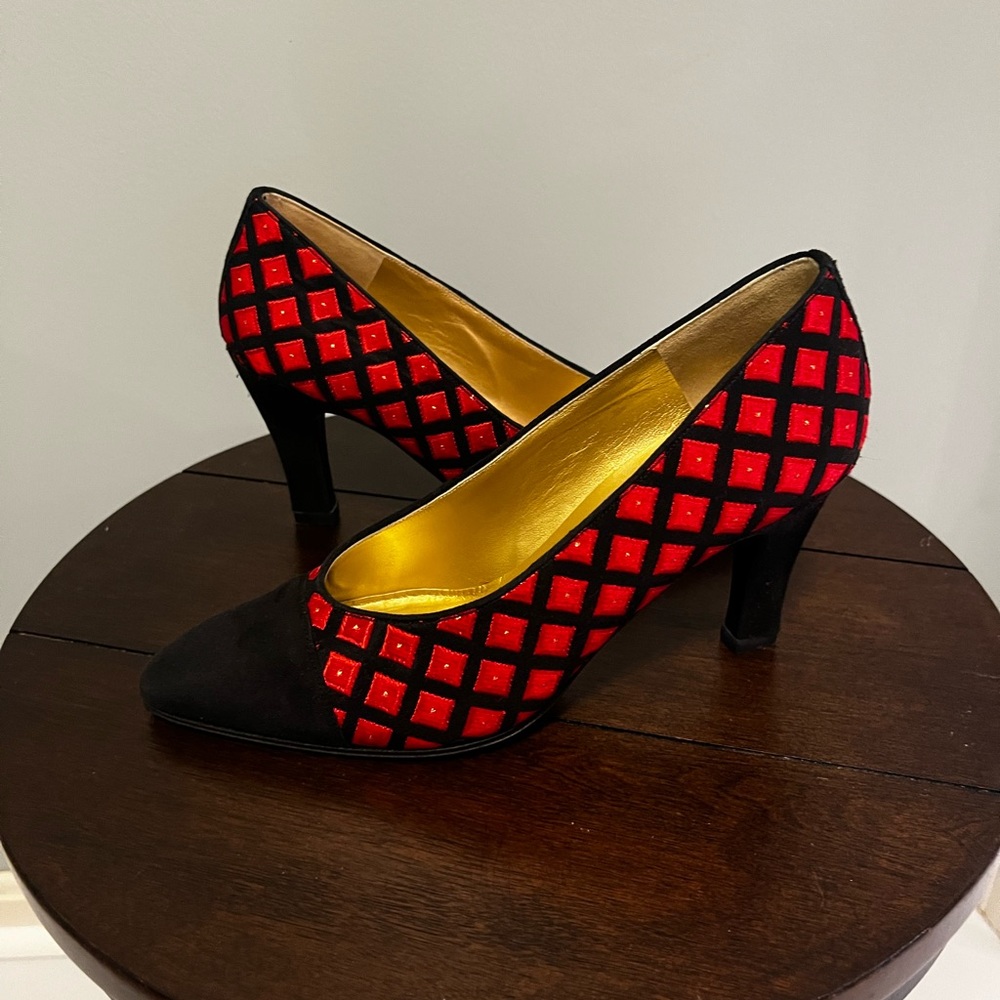Charles Jourdan pumps